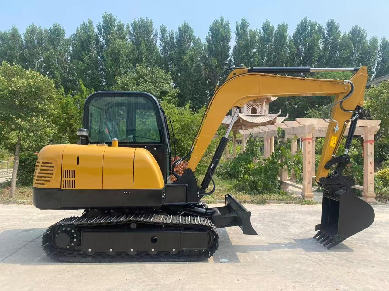 Мини-экскаватор FURD FWJ-1000, 1 тонна, дизель Yanmar